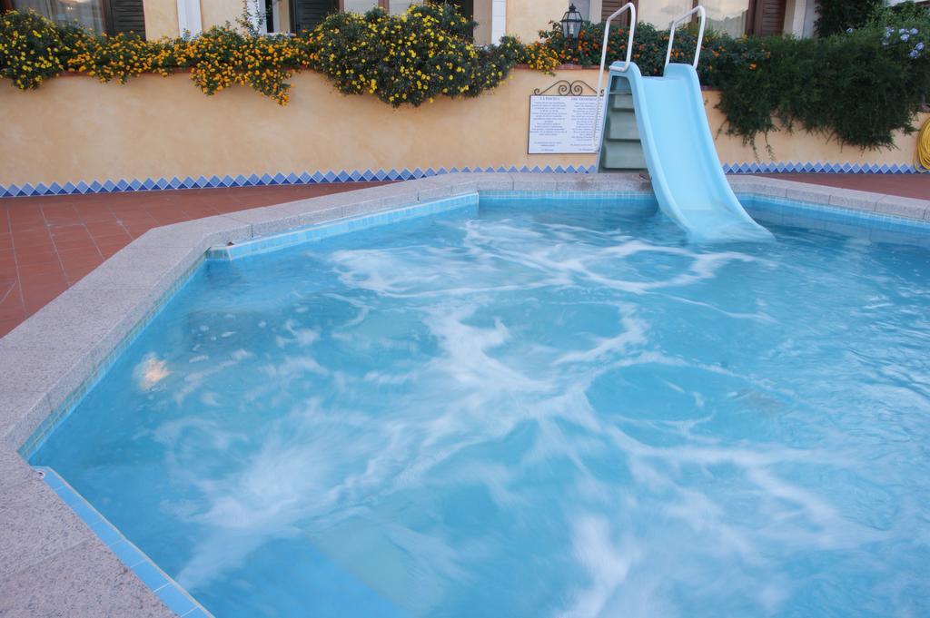 Residence Riva Azzurra Cannigione Dış mekan fotoğraf