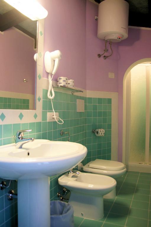 Residence Riva Azzurra Cannigione Oda fotoğraf